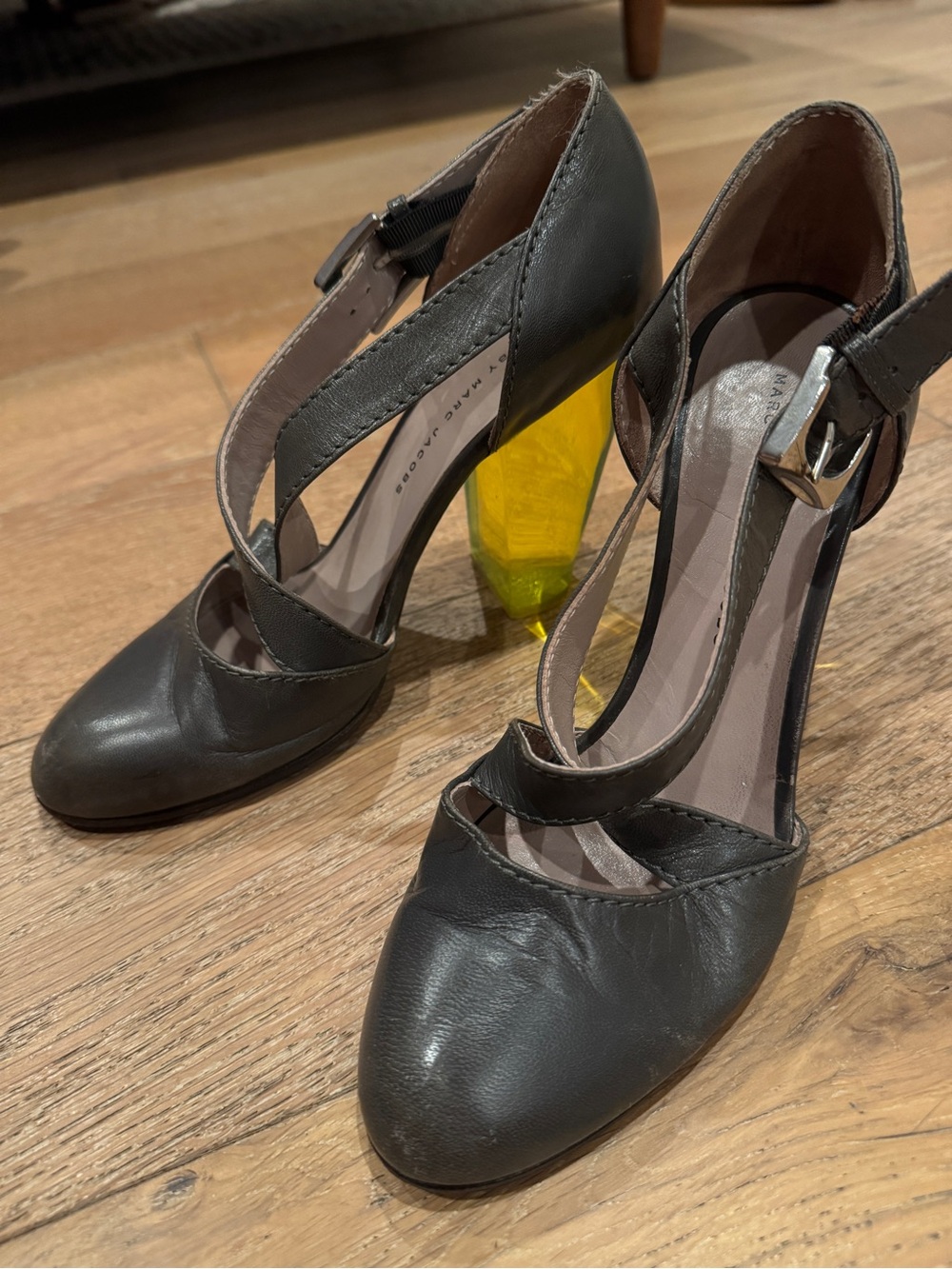 Marc by Marc Jacobs Gray & Yellow Heels